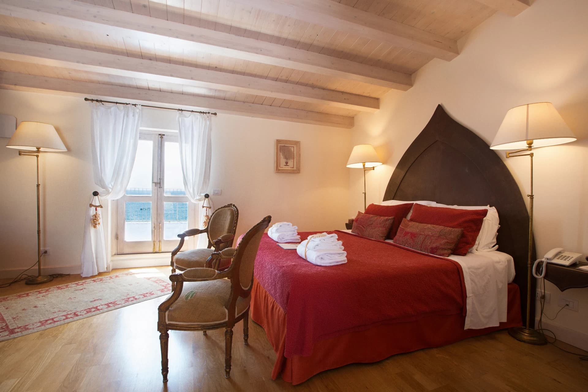 Suite Coral Room — 12