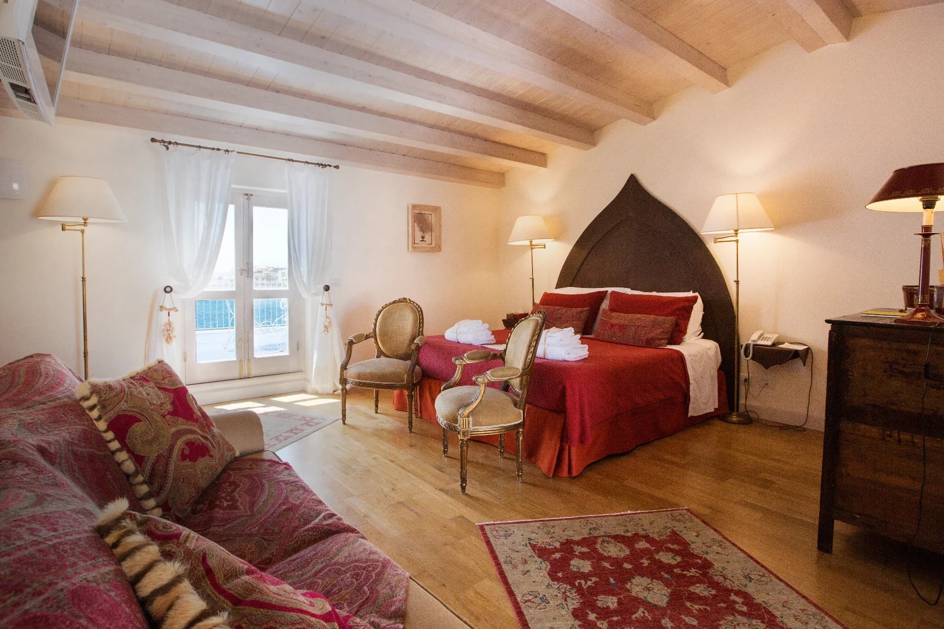 Suite Coral Room