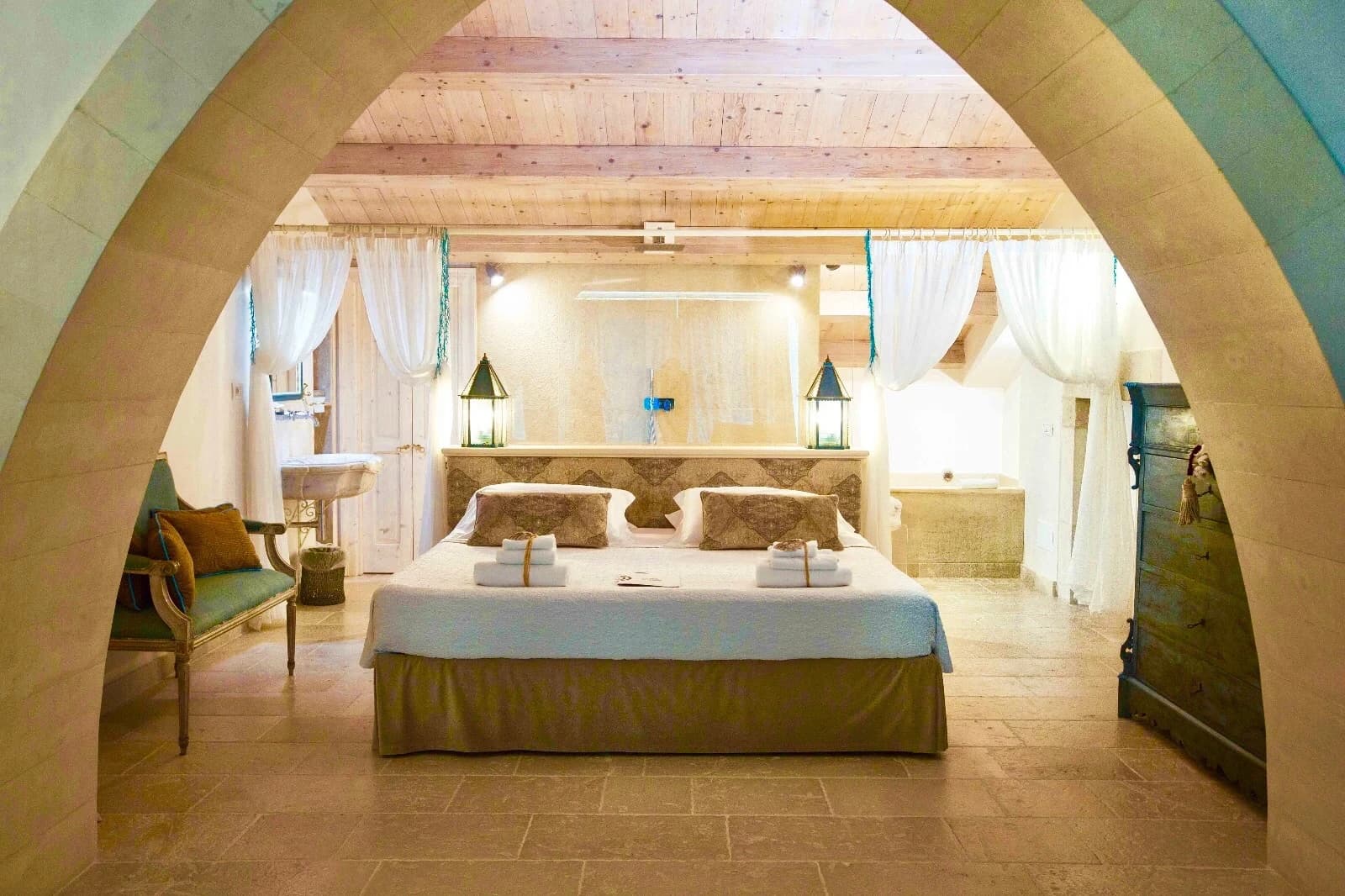 Suite Waves Room — 1